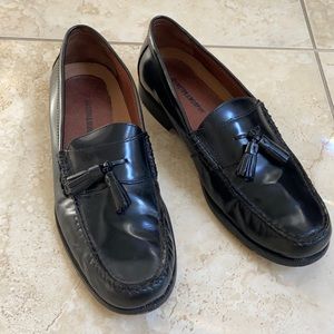 Johnston & Murphy Men's 10.5M Slip-On Tassel Loafer